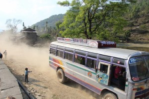 Bus & Kids2 (1280x853)